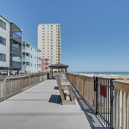 Coastal Condo On Beach With Community Pool Access! 默特尔比奇 外观 照片